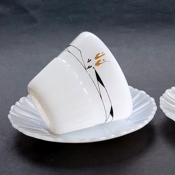 VTG MCM Opal Milk Glass 2 Cups w/Saucers Termocrisa Rare Fire King Pyrex - Picture 4 of 16